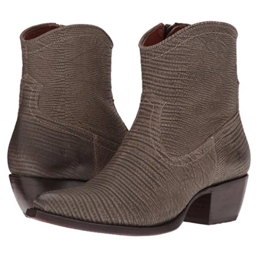 FRYE Sacha short olive 6.5 m women’s